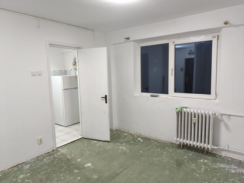 Teiul Doamnei, Parcul Tei, Facultatea Constructii, garsoniera stradal 23 m.